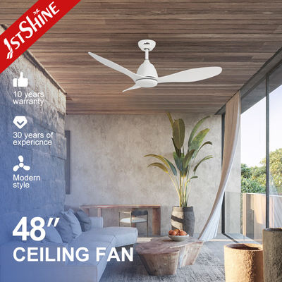 Buen precio Ahorro de energía con control remoto ventilador de techo con 3 palas de plástico en diseño decorativo blanco en línea