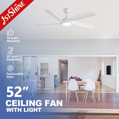 Buen precio Ventilador de techo moderno de 52 pulgadas con motor DC silencioso y luz LED integrada en línea