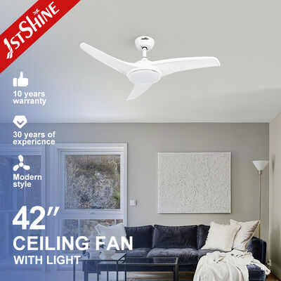 Buen precio Ventilador de techo moderno blanco de 42 pulgadas con motor DC y luz LED regulable con control remoto En línea